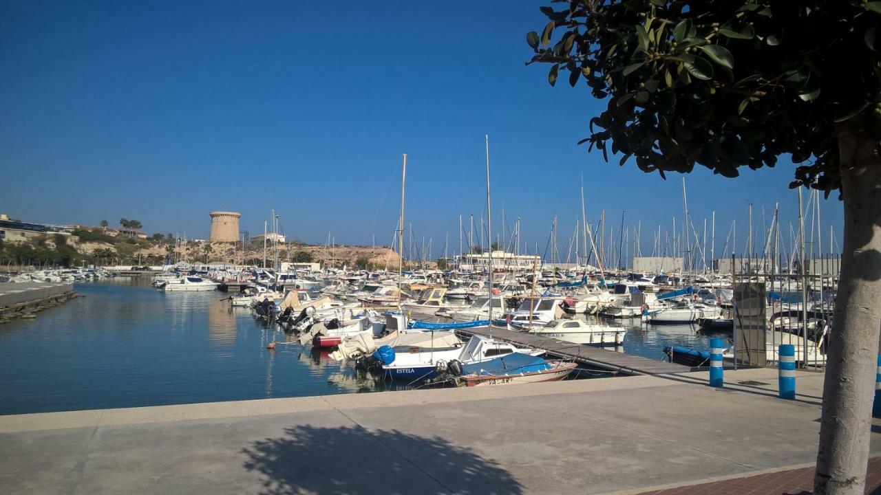 Sant Pere 139 Apartments El Campello Luaran gambar